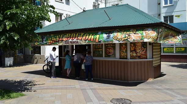 Погашено право собственности на 11 несанкционированных ларьков в Краснодаре