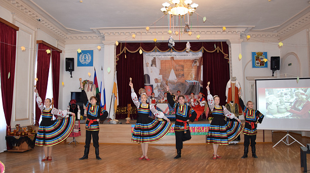 В Общественно-информационном центре Краснодара организовали «славянскую гостиную»