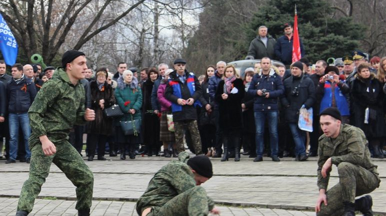 Общественность Центрального округа приняла участие в торжественном открытии месячника оборонно-массовой и военно-патриотической работы