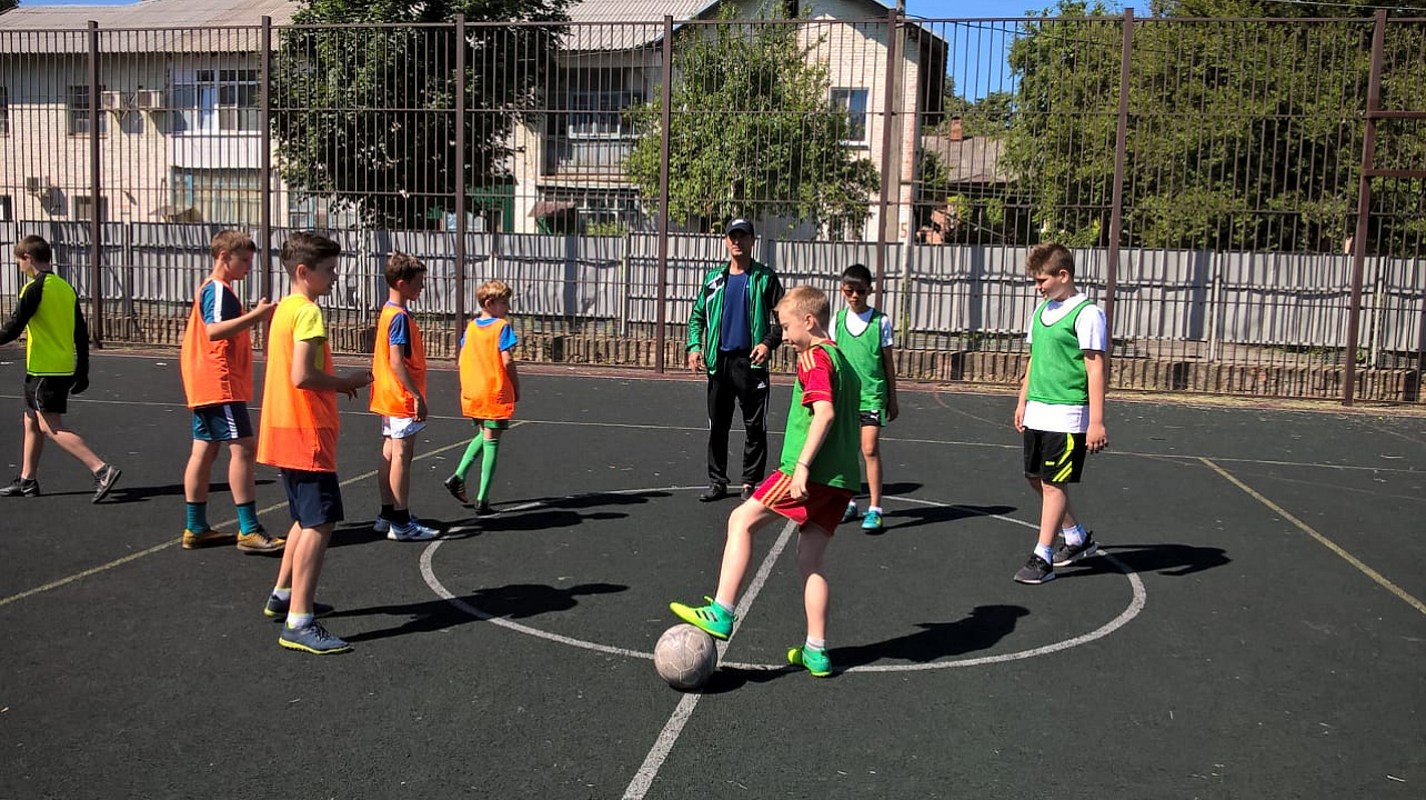 Футбольная атака