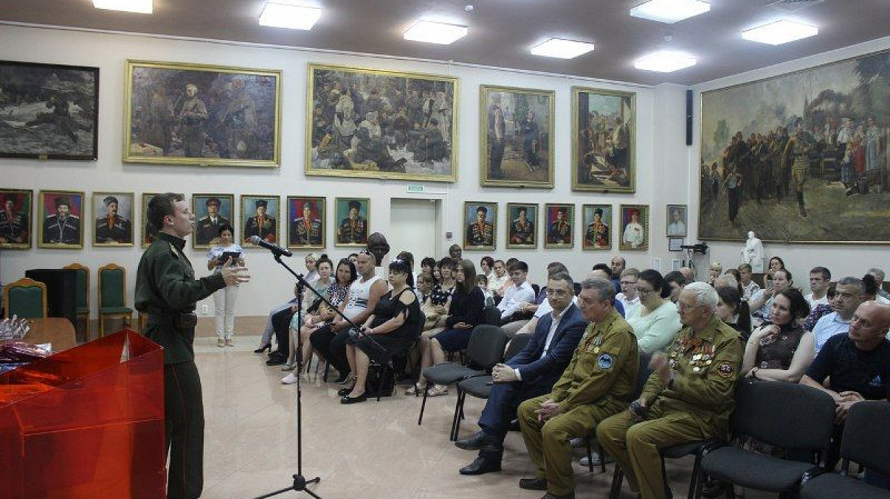 Юные жители Центрального округа получили паспорта гражданина России