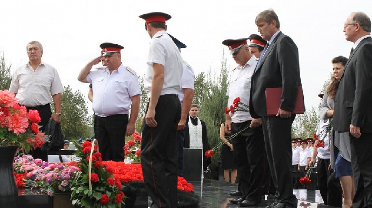 В Краснодаре почтили память генерала Геннадия Трошева