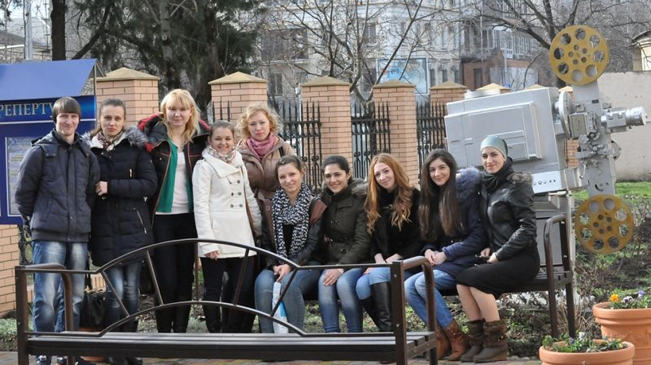 Студенты Краснодарского краевого базового медицинского колледжа просмотрели художественный фильм «Уланская баллада»