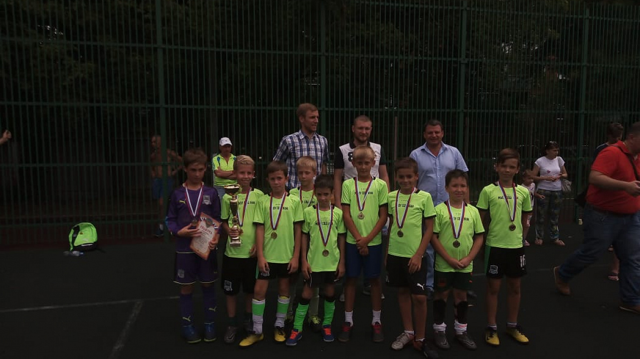 Юные футболисты перешли в следующий этап