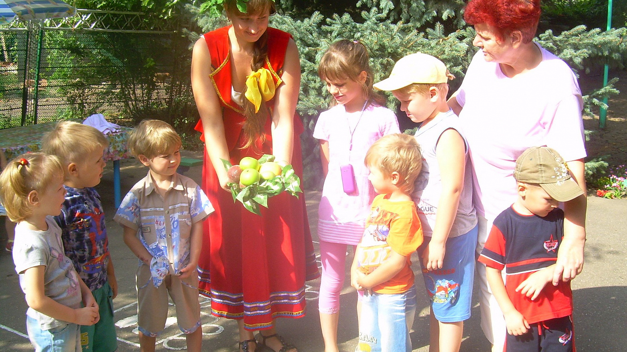 Дошкольники Центрального округа отметили наступление осени  и преображение природы