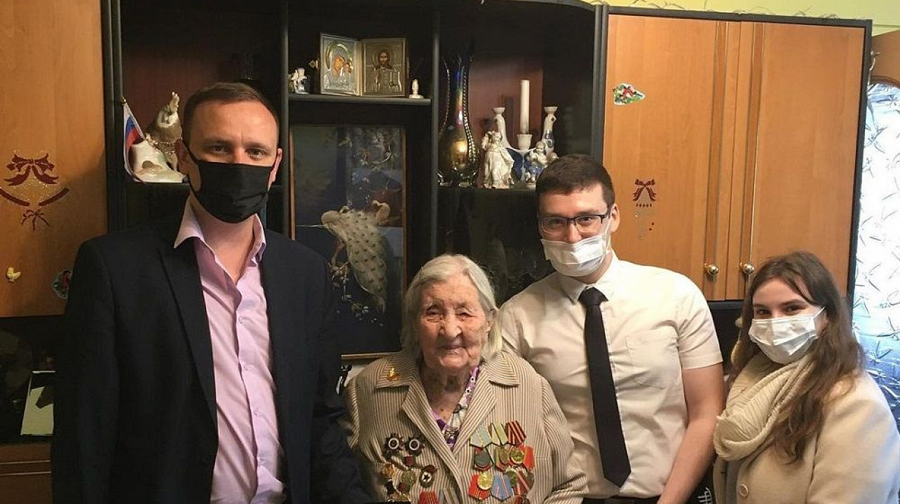 Поздравление ветеранов Каширин.jpg