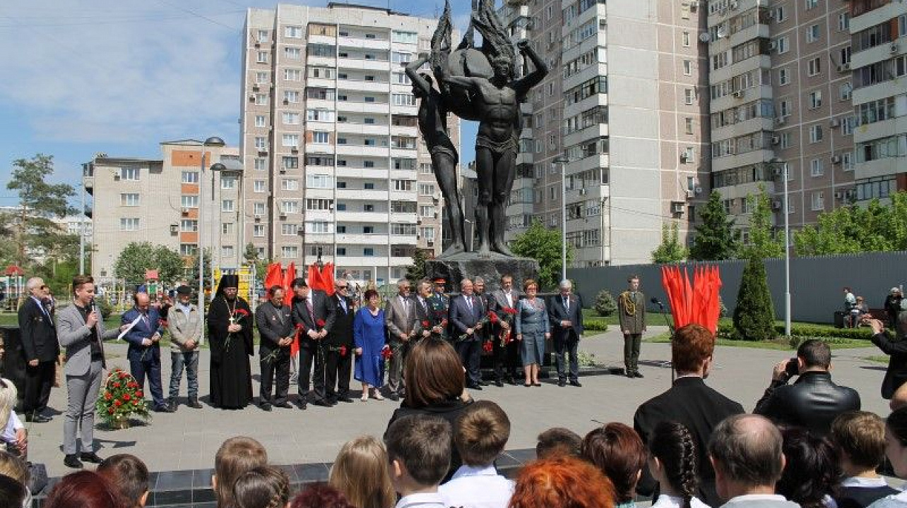 Черная боль 30 лет аварии на Чернобыльской АЭС (2).JPG