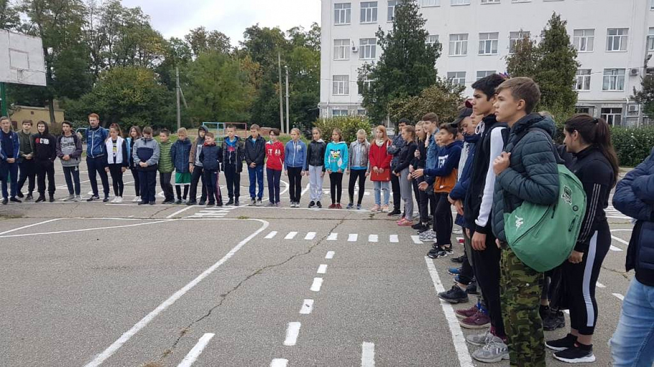 В школе № 55 прошло первенство по спортивному туризму