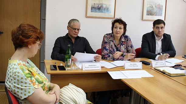 Глава администрации Центрального округа Елена Малова в ТЦ № 37 провела выездной приём руководителей органов ТОС 