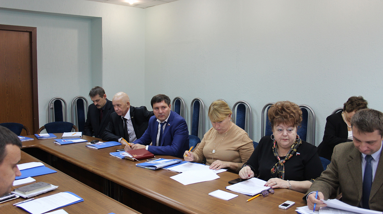 Совещались депутаты