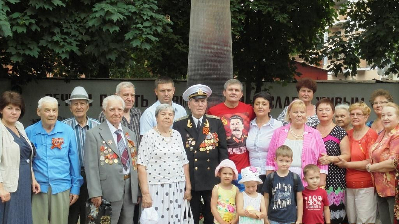 Жители Прикубанского округа почтили память участников Великой Отечественной войны