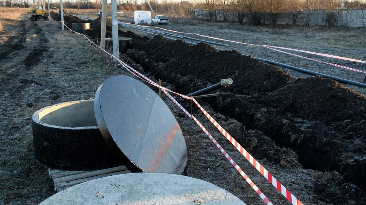 В хуторе Копанском Краснодара стартовало строительство водопровода для участков многодетных семей