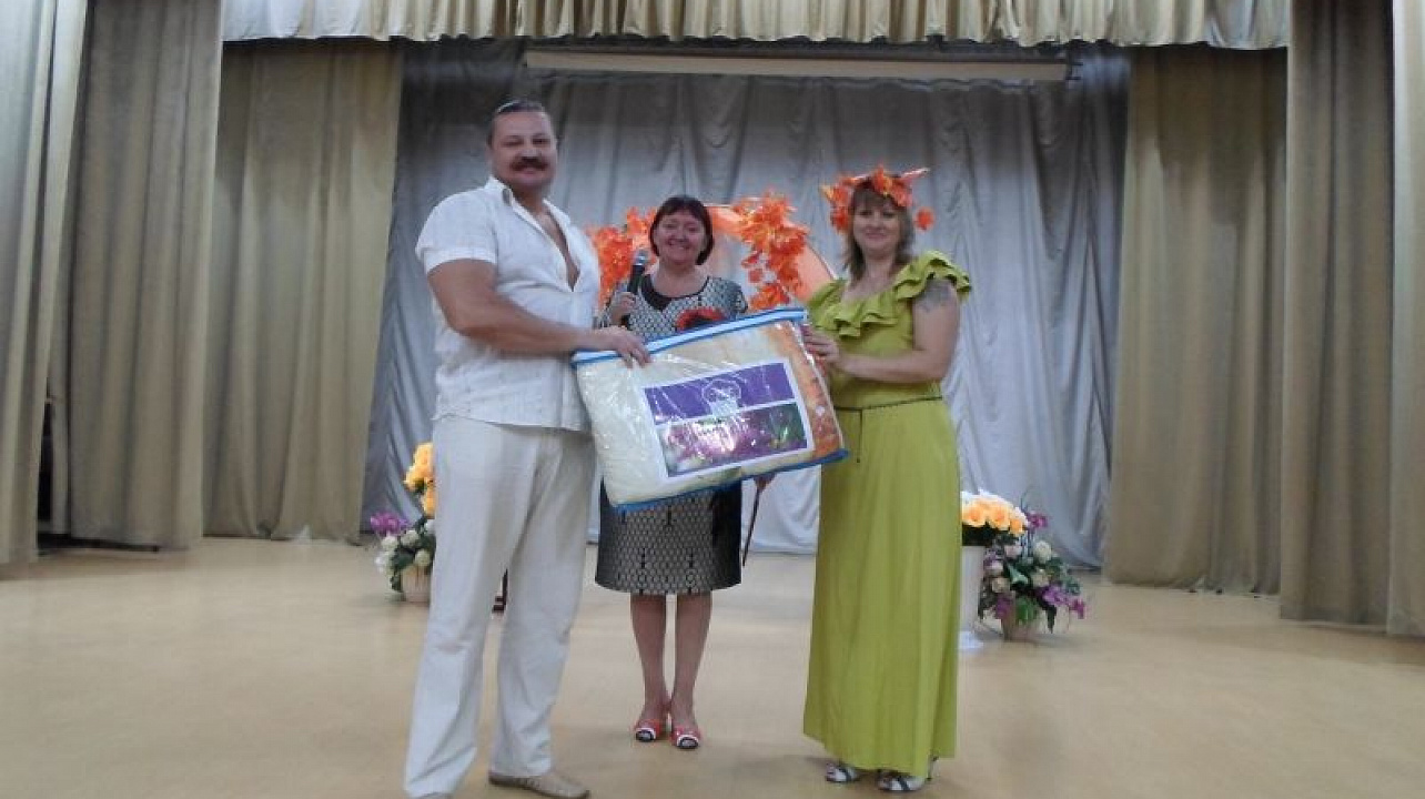 Осенняя эко-ярмарка прошла в Доме культуры ВОС.jpg