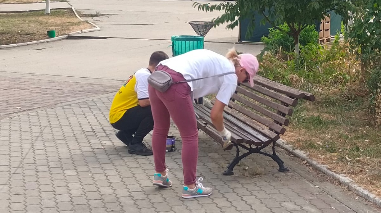 Очередные субботники в ходе осеннего месячника санитарного порядка прошли в Прикубанском округе