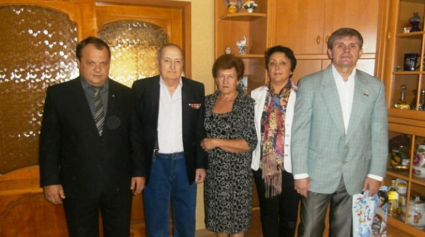 Чернобыльцев поздравили с Днем пожилого человека