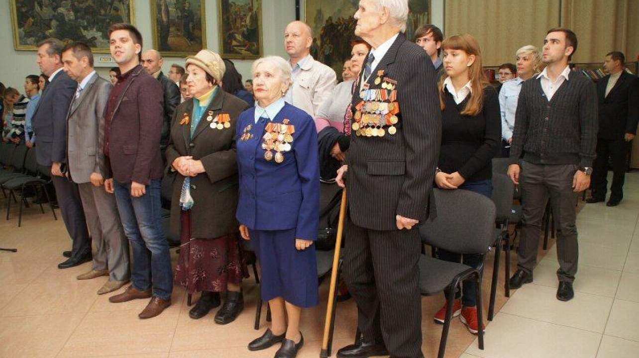 Юным жителям Центрального округа вручили первые паспорта