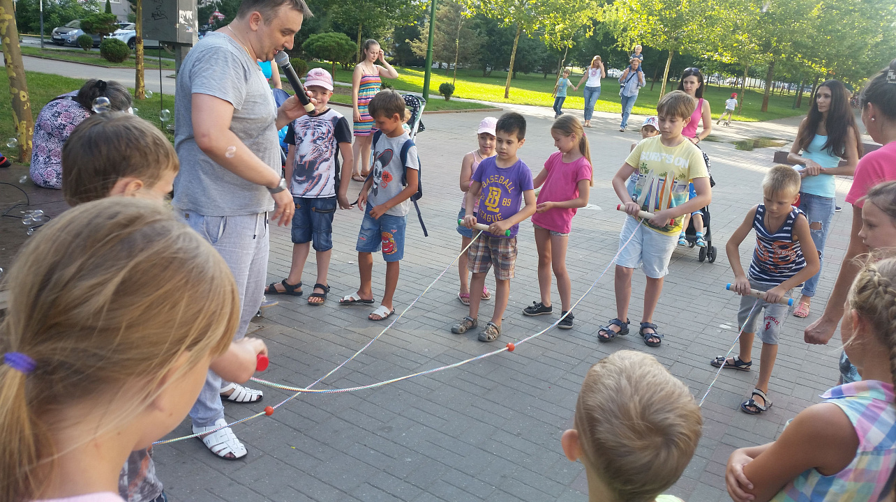 праздник "Веселые вытворяшки"