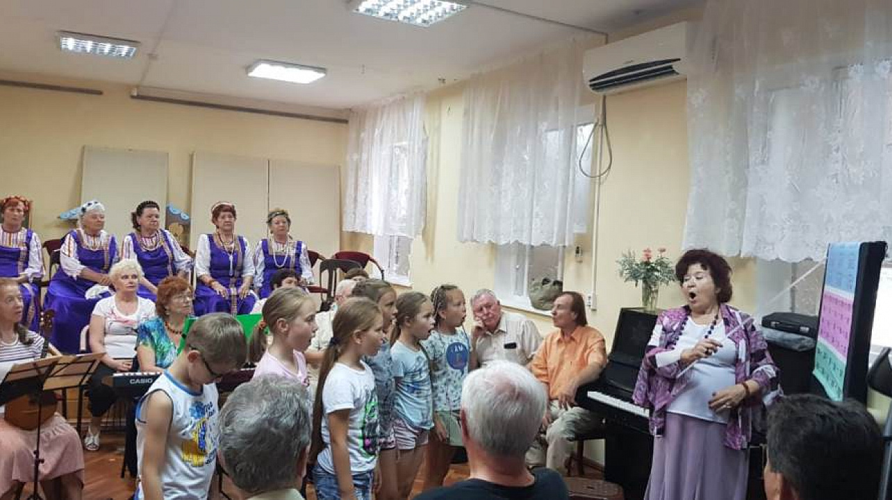 В доме культуры Западного округа прошел творческий  мастер-класс