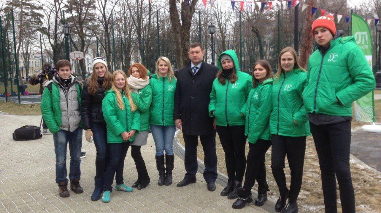 Молодёжный совет Западного округа принял участие в открытии воркаут-площадки