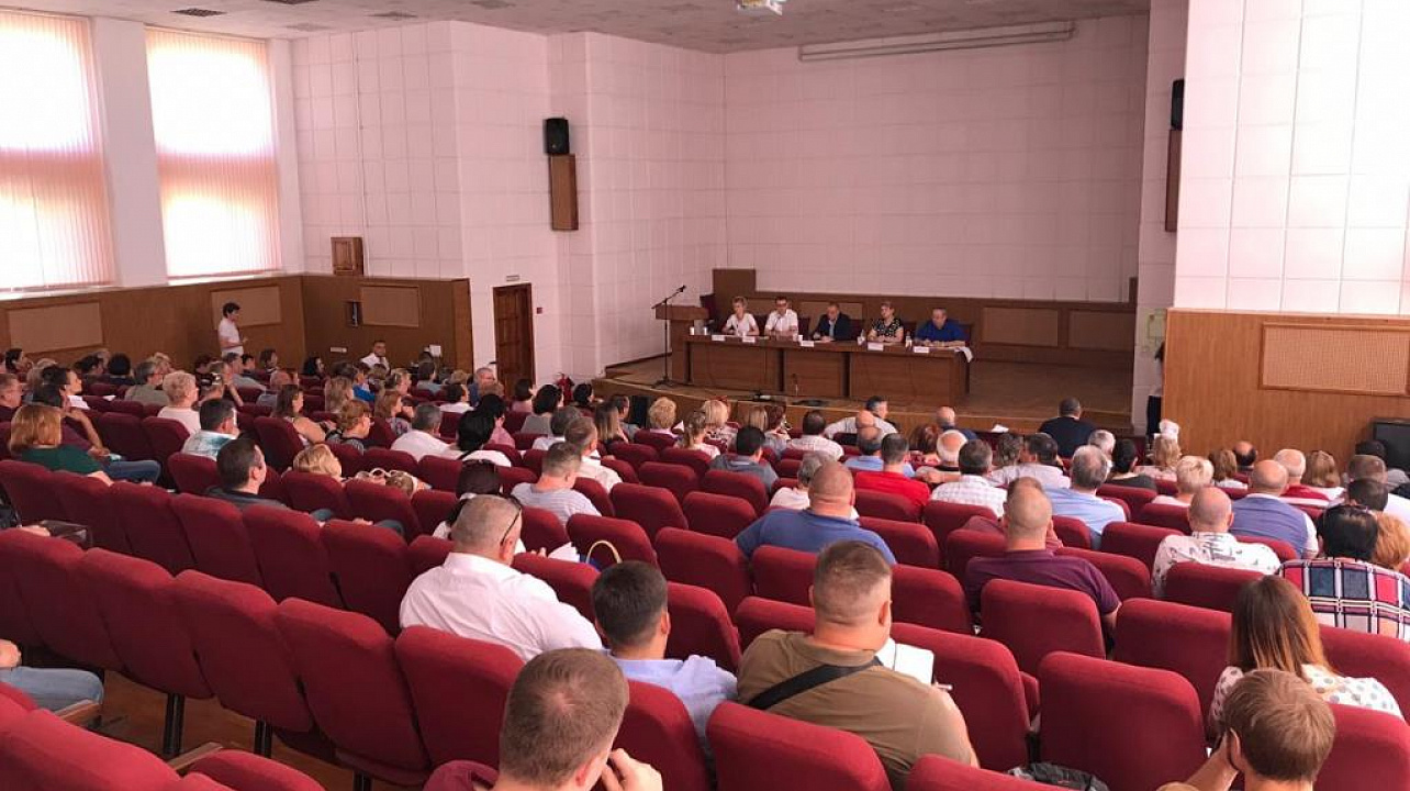 В администрации Западного  округа прошло совещание по вопросу применения контрольно-кассовой техники