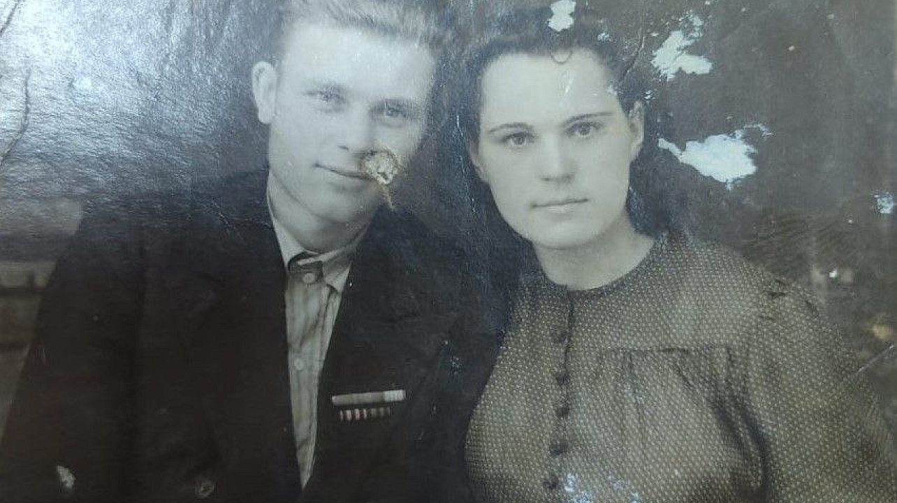 Со 100-летним юбилеем жительницу Прикубанского округа Анну Рекаеву сегодня поздравил глава округа Евгений Беликов