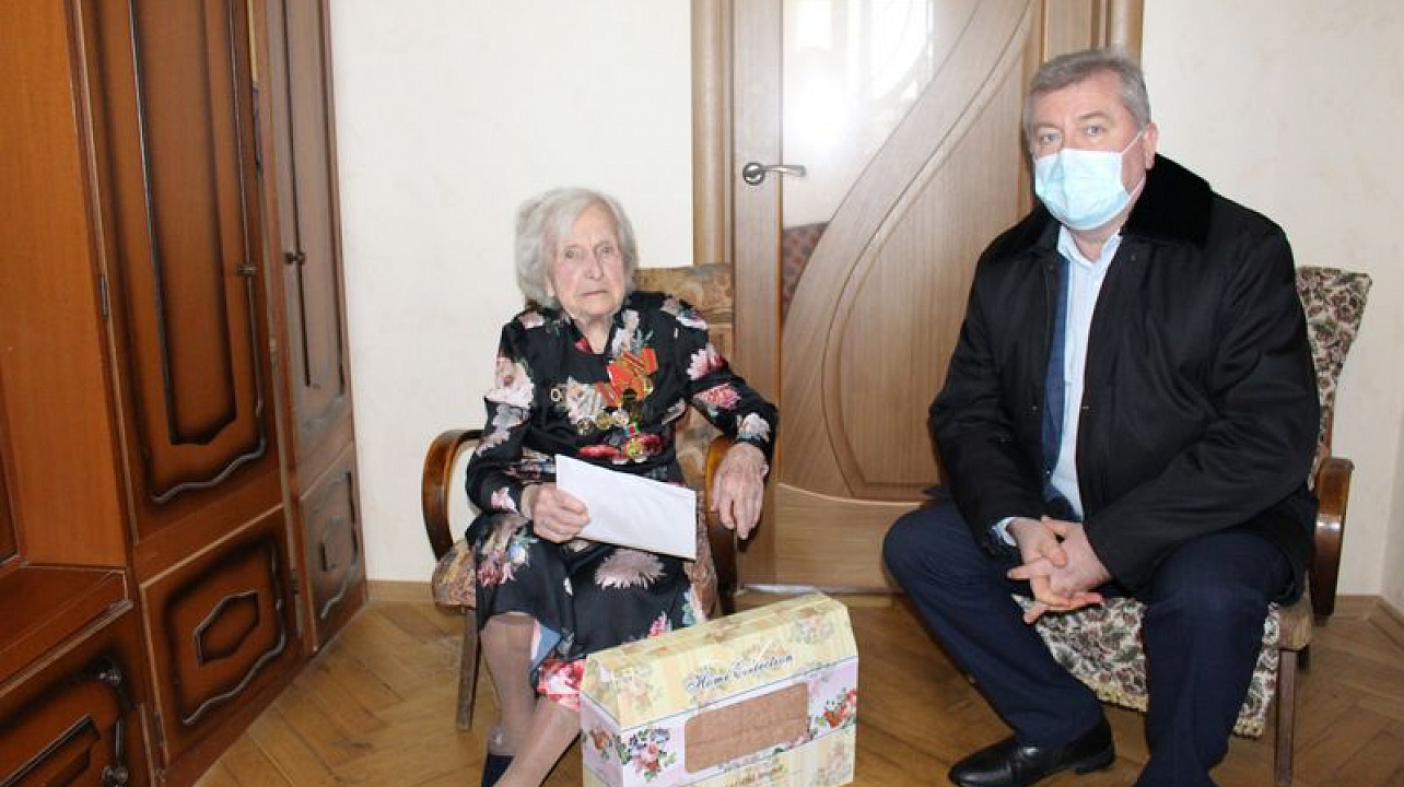 Сегодня участнице Великой Отечественной войны Татьяне Васильевне Юшко исполнилось 100 лет