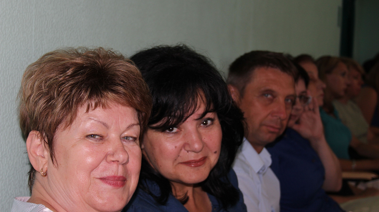 Депутаты отчитались о работе в первом полугодии