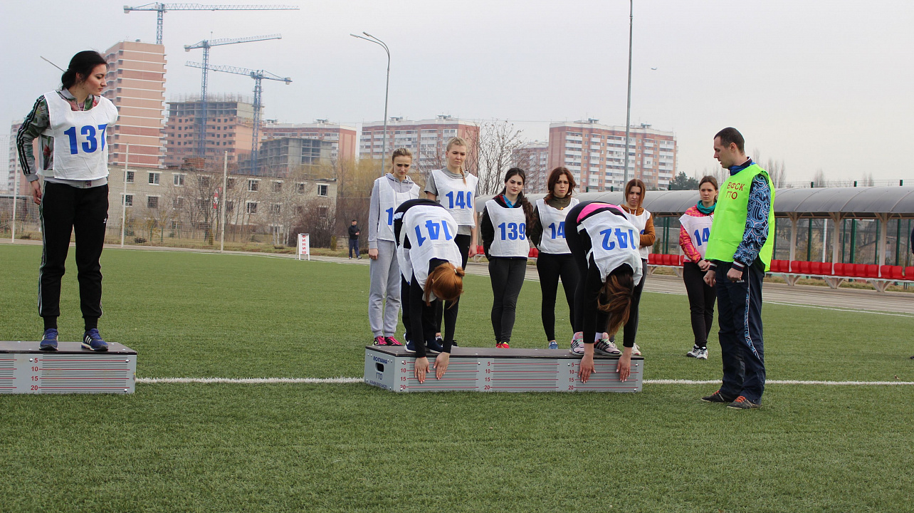 Студенты краснодарских ВУЗов начали выполнять нормативы ГТО