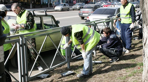 Улица Атарбекова прихорашивается