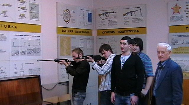 В Западном округе прошли соревнования по сборке и разборке автомата