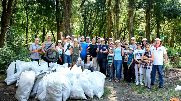 В Западном округе стартовало масштабное общероссийское мероприятие «Всероссийский экологический субботник «Зеленая Россия»