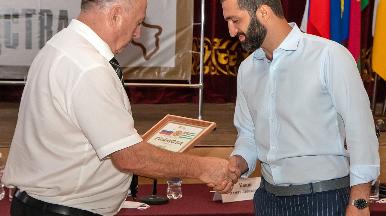 По приглашению Краснодарского центра национальных культур столицу Кубани посетили активисты общественных организаций столицы Абхазии (8).jpg