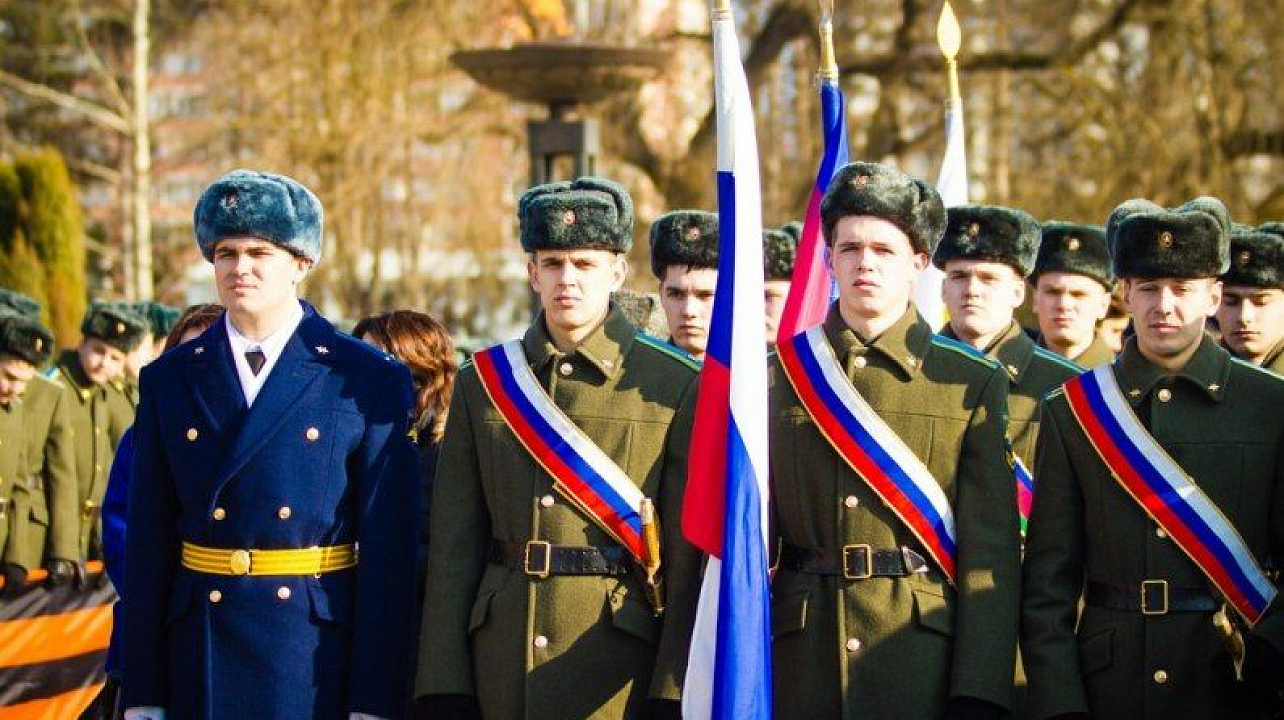 lЗападный округ присоединился к  месячнику  оборонно -массовой и военно - патриотической работы