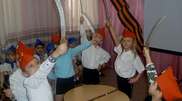 В детском саду № 30 Западного округа прошло торжественное мероприятие в рамках месячника оборонно-массовой и военно-патриотической работы