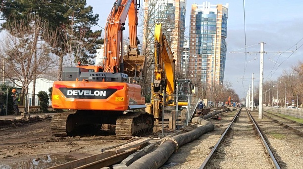 Специалисты «Краснодар Водоканала» продолжают первый этап работ по замене участка коллектора по ул. Московской 