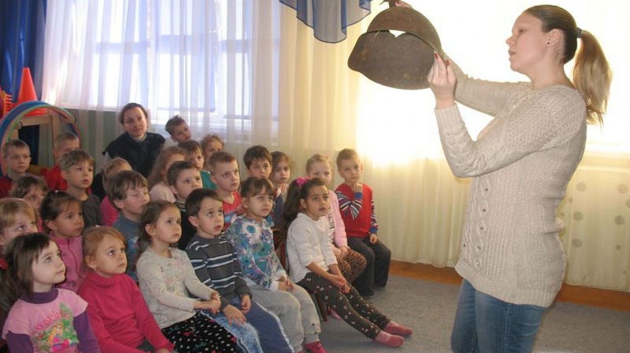 В детском саду № 99 открылась выставка музея-заповедника им. Е.Д. Фелицына