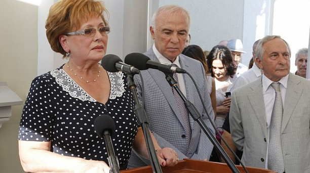 В Краснодаре торжественно открыли мемориальную доску Лю Нахлуховичу Трахову