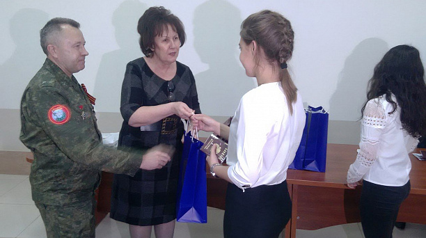 14-летним прикубанцам вручили паспорта граждан России