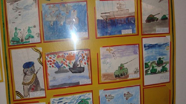 В прикубанском детском саду №8 завершился конкурс патриотического рисунка «Наша армия сильна»