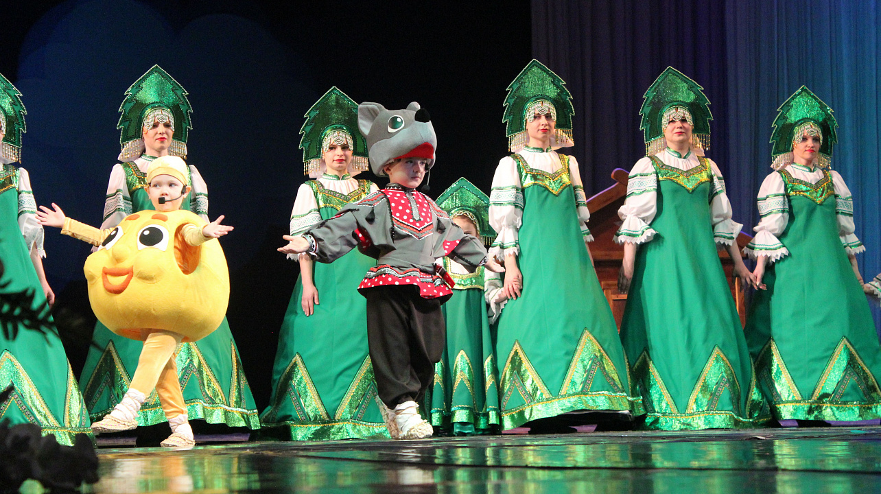 Дети Западного округа приняли участие в конкурсе театрального искусства «Радостный дождь»