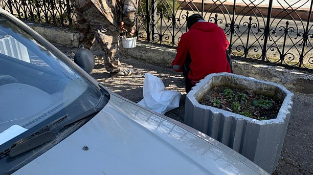 На Всесвятском кладбище в преддверии Дня защитника Отечества прошел субботник