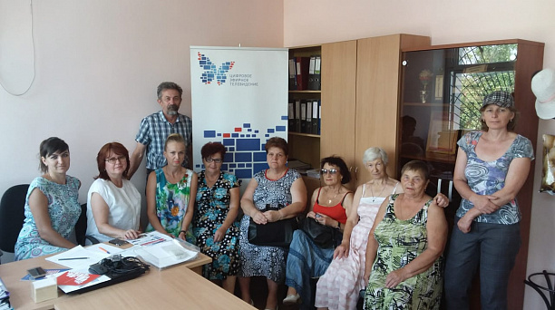 Общественникам Калининского сельского округа рассказали о переходе на цифровое телевидение