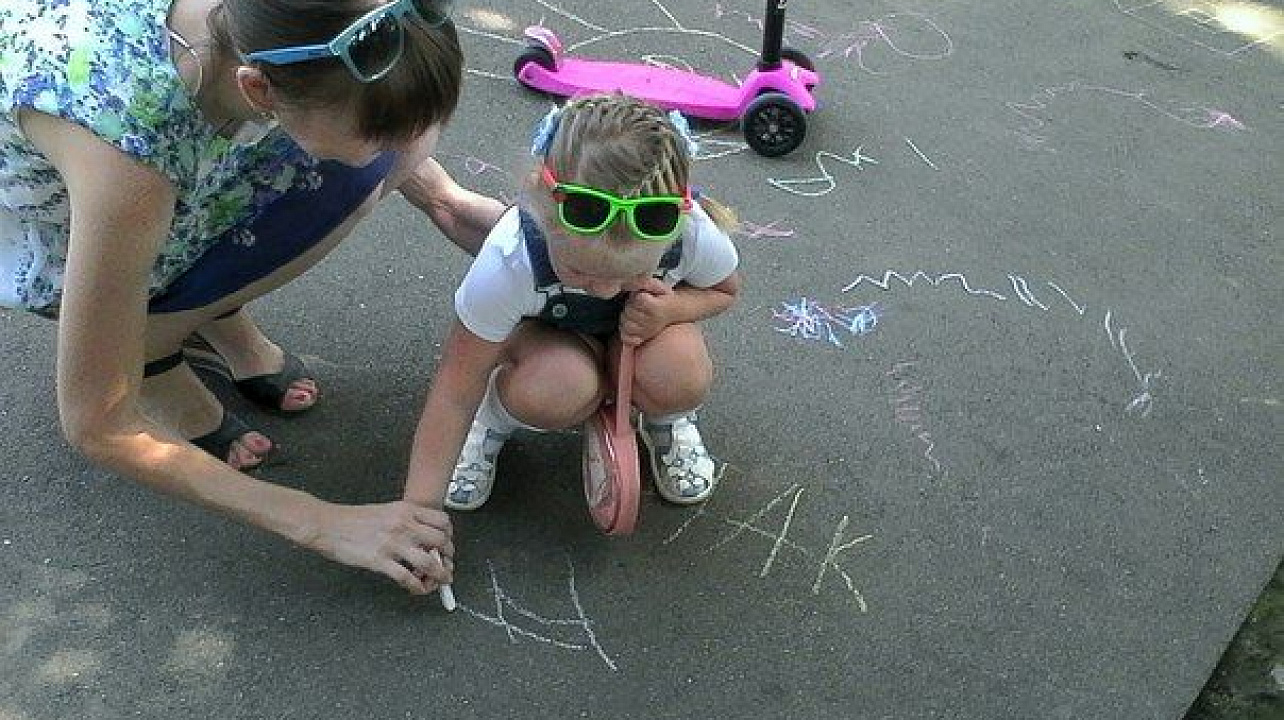 В парке им. 30-и летия Победы прошли увлекательные мероприятия для детей Западного округа