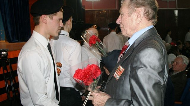 В Доме культуры и спорта станицы Елизаветинской состоялось большое торжественное мероприятие