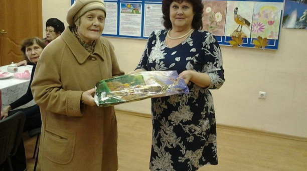 Председатель ТОС № 142 Антонина Абрамова отметила 75-летие