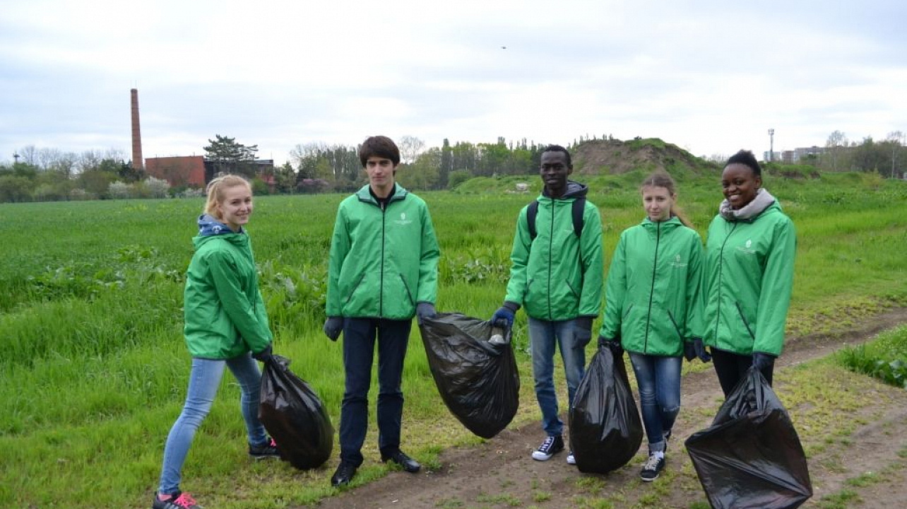 Студенты КубГАУ очистили берег реки Кубань