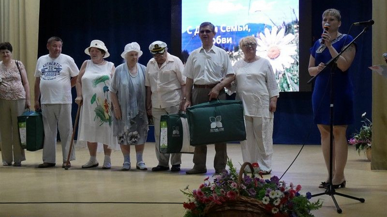 Местное отделение Всероссийского общества слепых отпраздновало День семьи, любви и верности.jpg