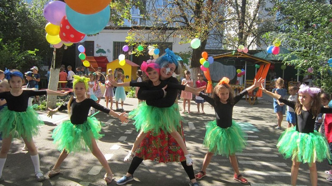 В детских садах Западного округа прошли праздники ко Дню знаний