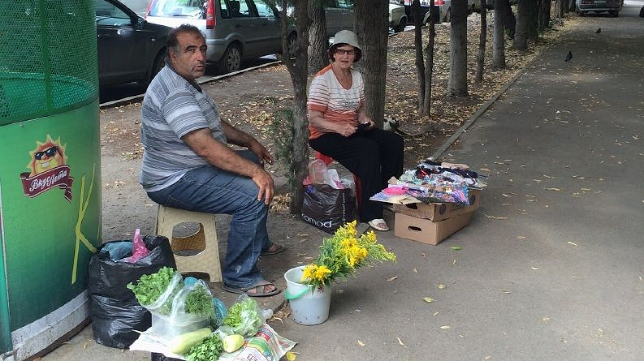В Западном округе ведется работа по выявлению мест несанкционированной торговли