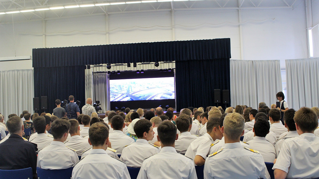 Кадетам вручили знаки ГТО